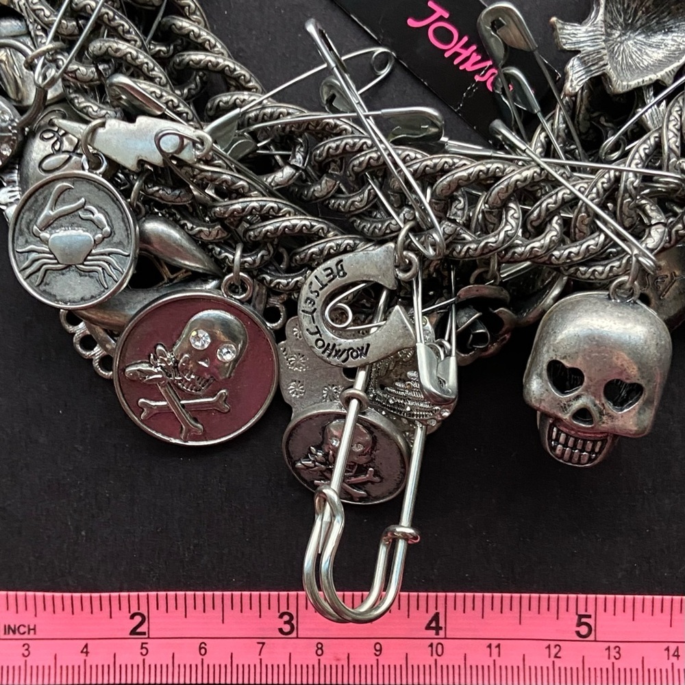 VINTAGE BETSEY JOHNSON Black Label Statement Charms Chain Necklace - Picture 6 of 12